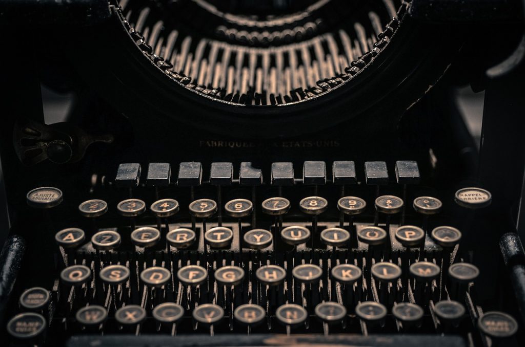 vintage, typewriter, letters-2608934.jpg
